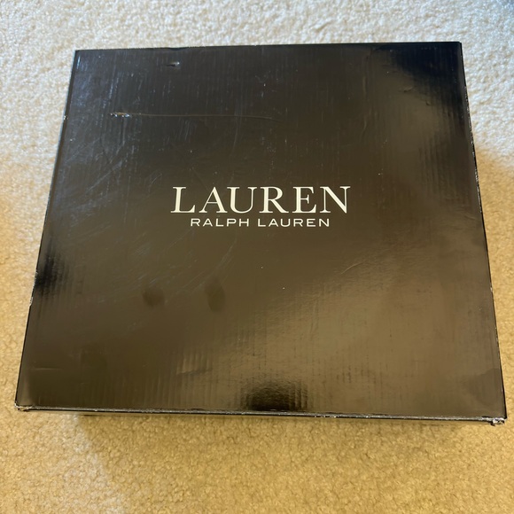 Beautiful LAUREN Ralph Lauren Marianna Boot with Water Resistant Suede SZ 8 - Picture 5 of 10